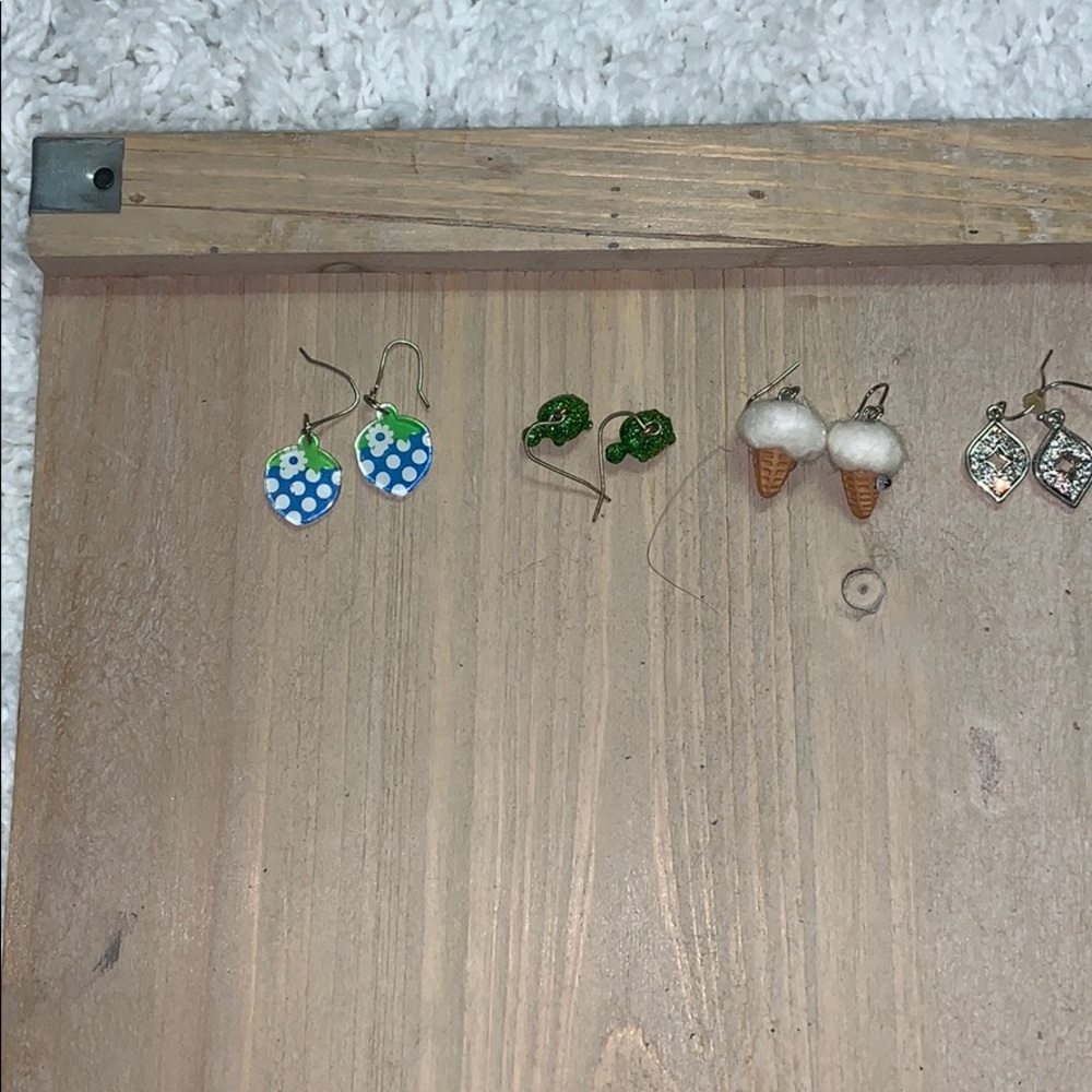 earrings